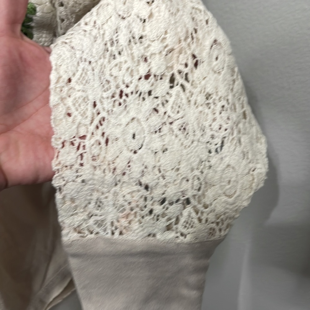 🌈 Free People High Hopes Crochet Sweater XS Minor Sleeve Flaw - Picture 5 of 6